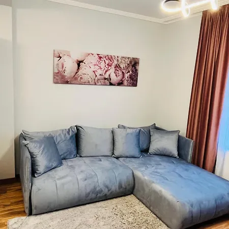 Διαμέρισμα 4ml Boutique Ντέμπρετσεν